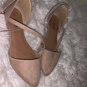 nude flats